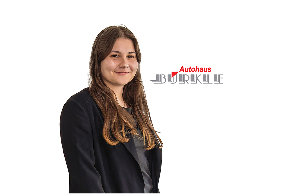 Enikö Giran, Auszubildende Büromanagement